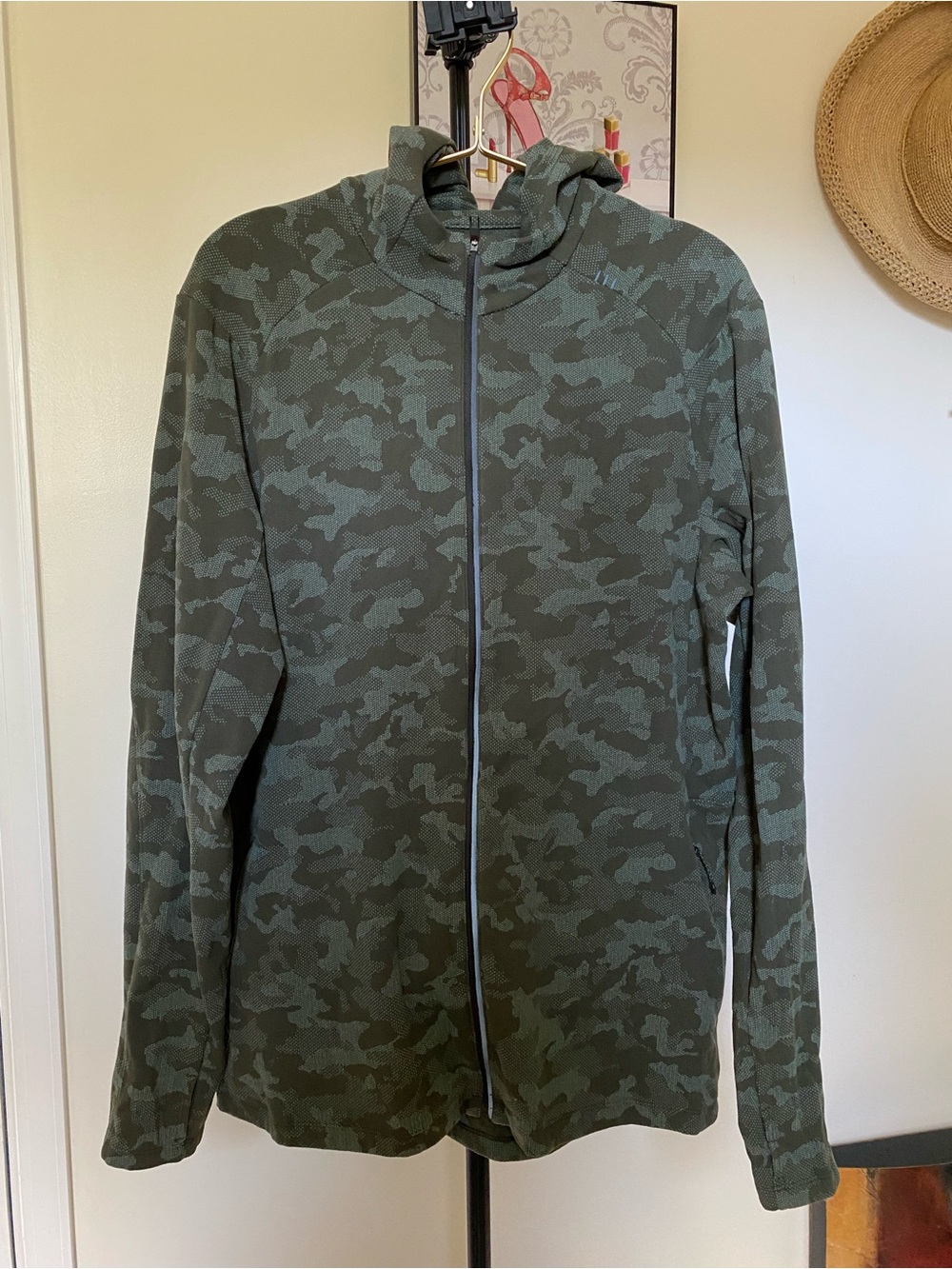 Lululemon Women Sweater